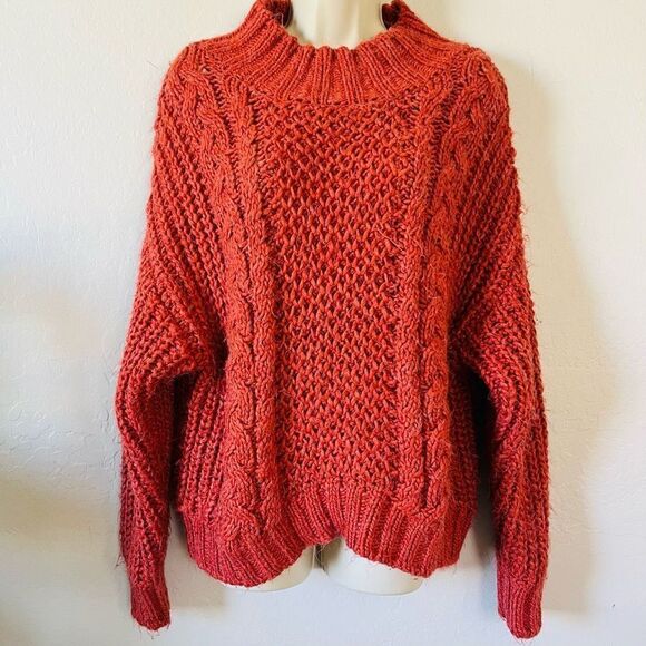 Universal Thread Sweaters - Universal Thread Oversized Burnt Orange cable knit chunky mock neck sweater size